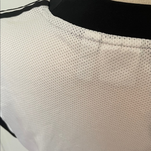 Adidas Women's White and Black Three Stripe Short Sleeve Netted Tee EUC - Picture 6 of 10